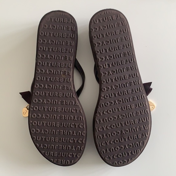 Juicy Couture Platform Flip Flops - Picture 3 of 5